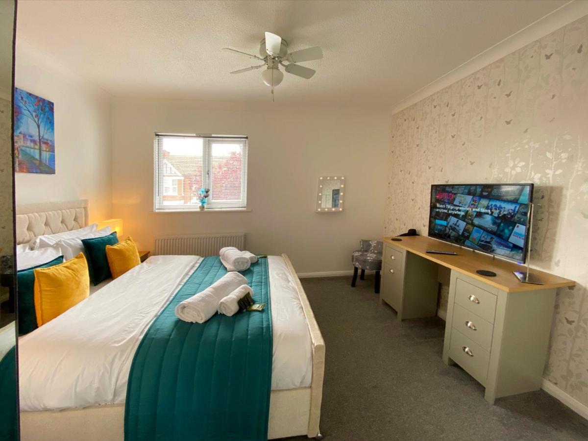 2 Bedroom Private House Near Bedford Town And Train Station Ngoại thất bức ảnh